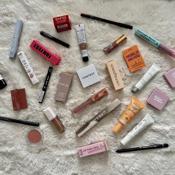 5/20$ Benefit, Bobby Brown, Eyeko, Haus Labs, One Size, Too Faced, and more - Picture 1 of 9